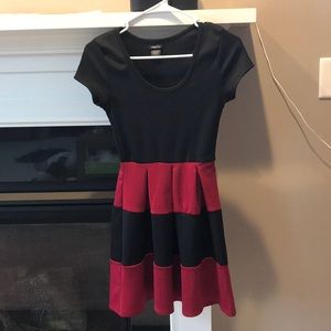 Rue 21 Black and Red short sleeve dress, X-Small